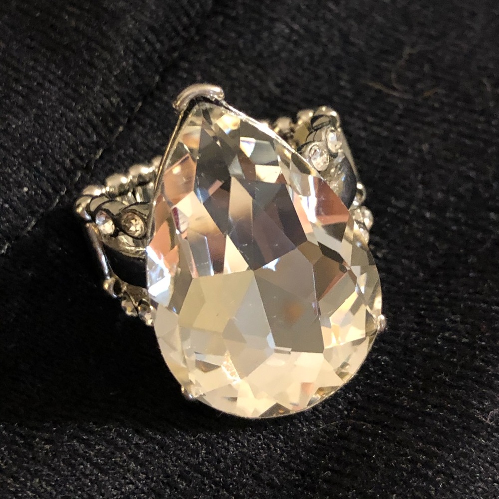 Statement ring - Picture 2 of 4